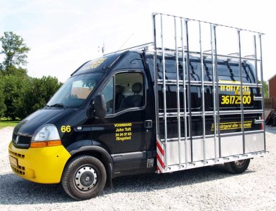 6-Renault_Master_glassrack.jpg